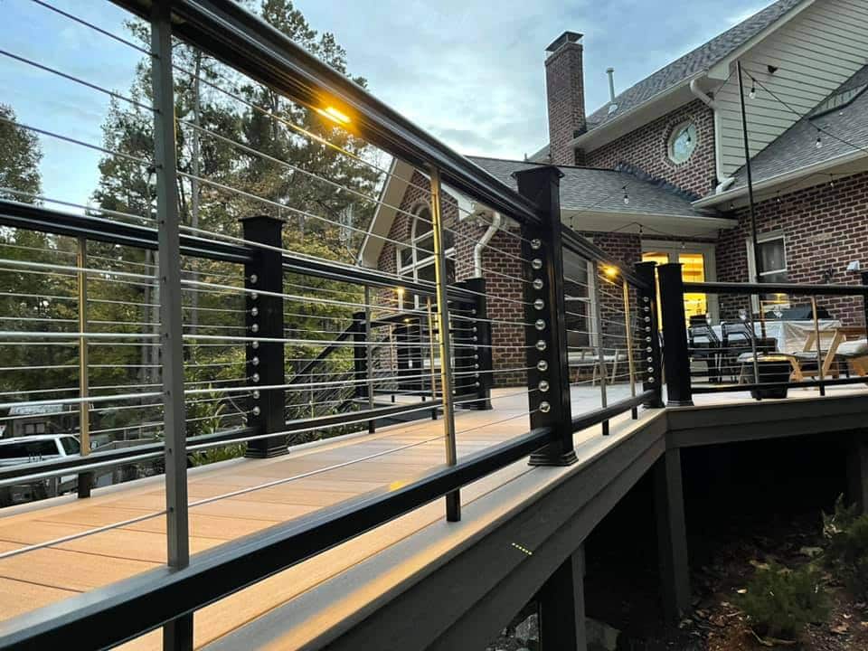 Cable railing with lighting