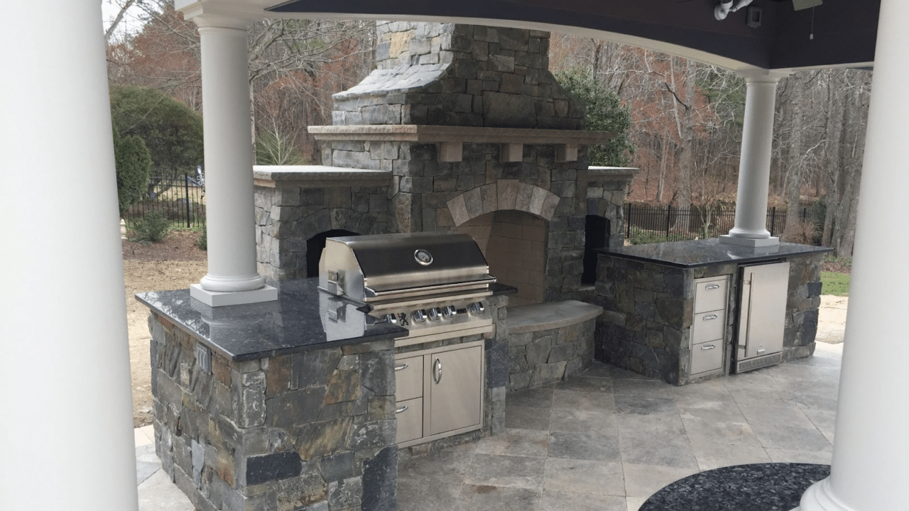 outdoor kitchen photo - Majestic Outdoors & Patio
