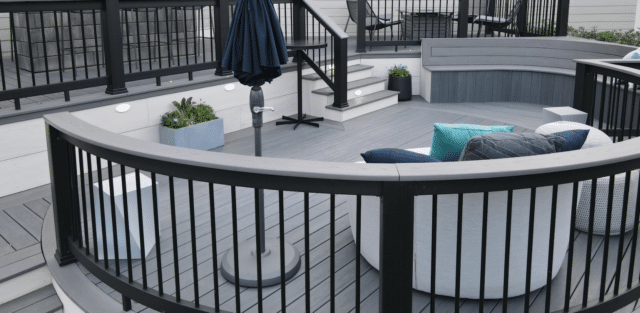 curved deck with curved railing