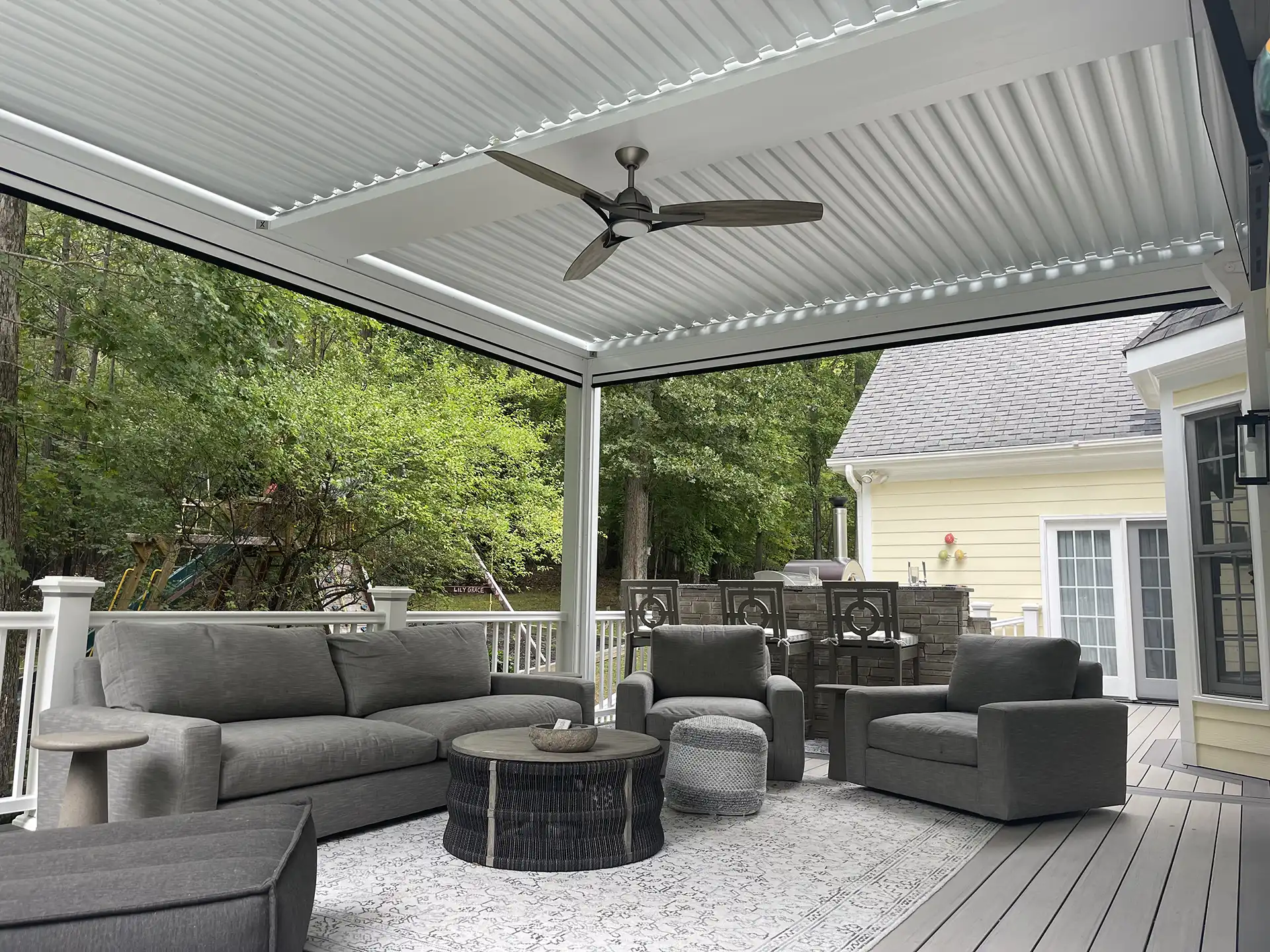 Choosing Durable Materials for a Low-Maintenance StruXure Pergola