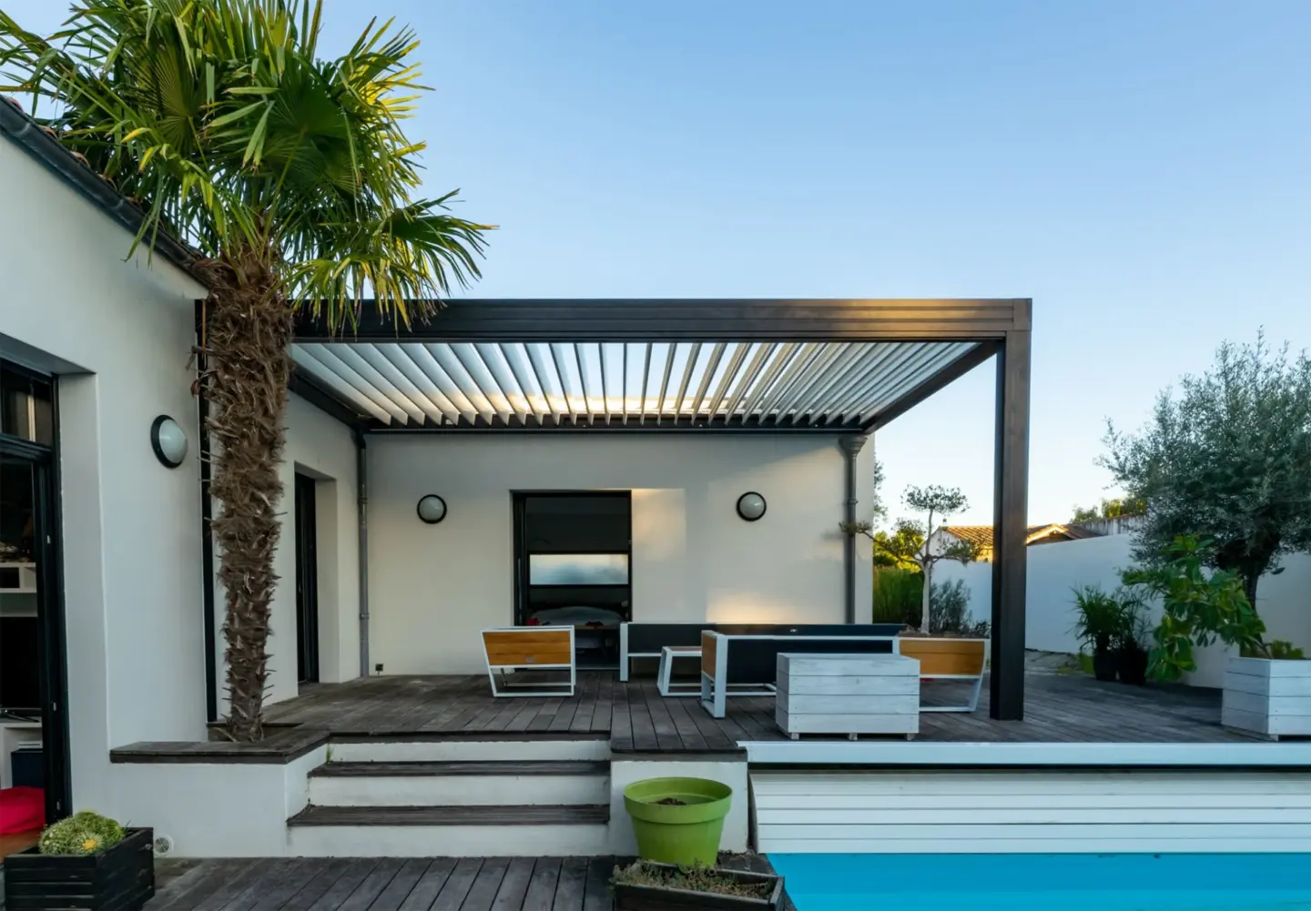 Louvered Pergola Builder in Raleigh & Durham, NC | Majestic Outdoors